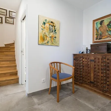 Villa 4 Bdr With Pool In *