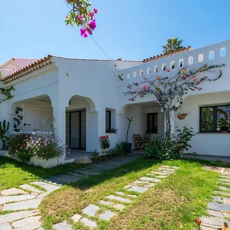 4 Bdr With Pool In Lagos