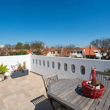 Villa 4 Bdr With Pool In Lagos